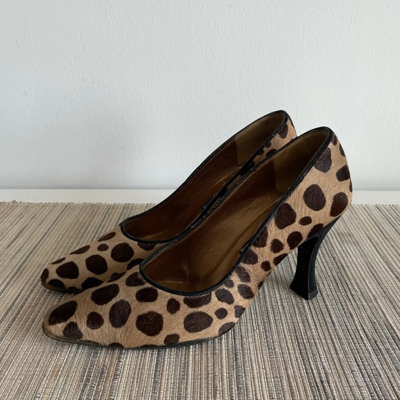 Stuart Weizmann Calf Hair Animal Print Pumps - Picture 9 of 14